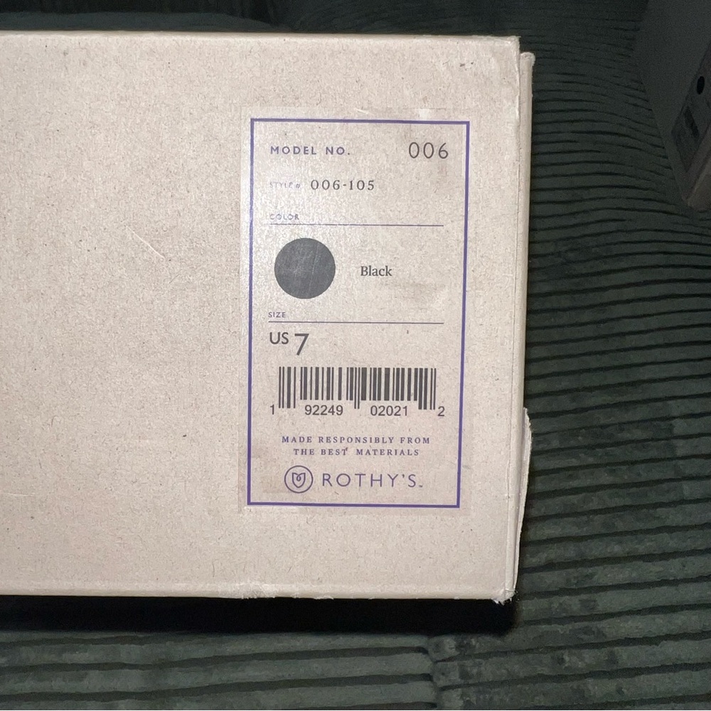 Rothy’s the original slip on sneaker in black - Picture 4 of 9